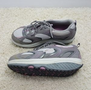 Womens Skechers Shape Ups size 8